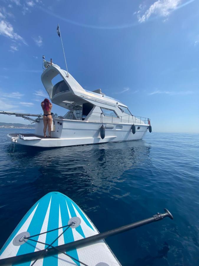 Barco Muy Romantico Con Parking! サン・アドリア・デ・ベソス エクステリア 写真