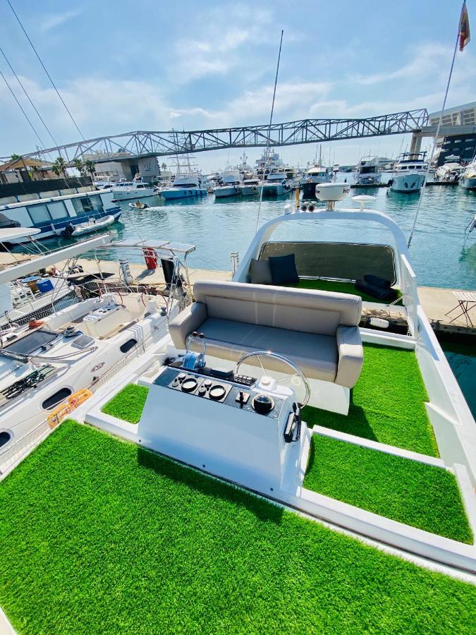 Barco Muy Romantico Con Parking! サン・アドリア・デ・ベソス エクステリア 写真