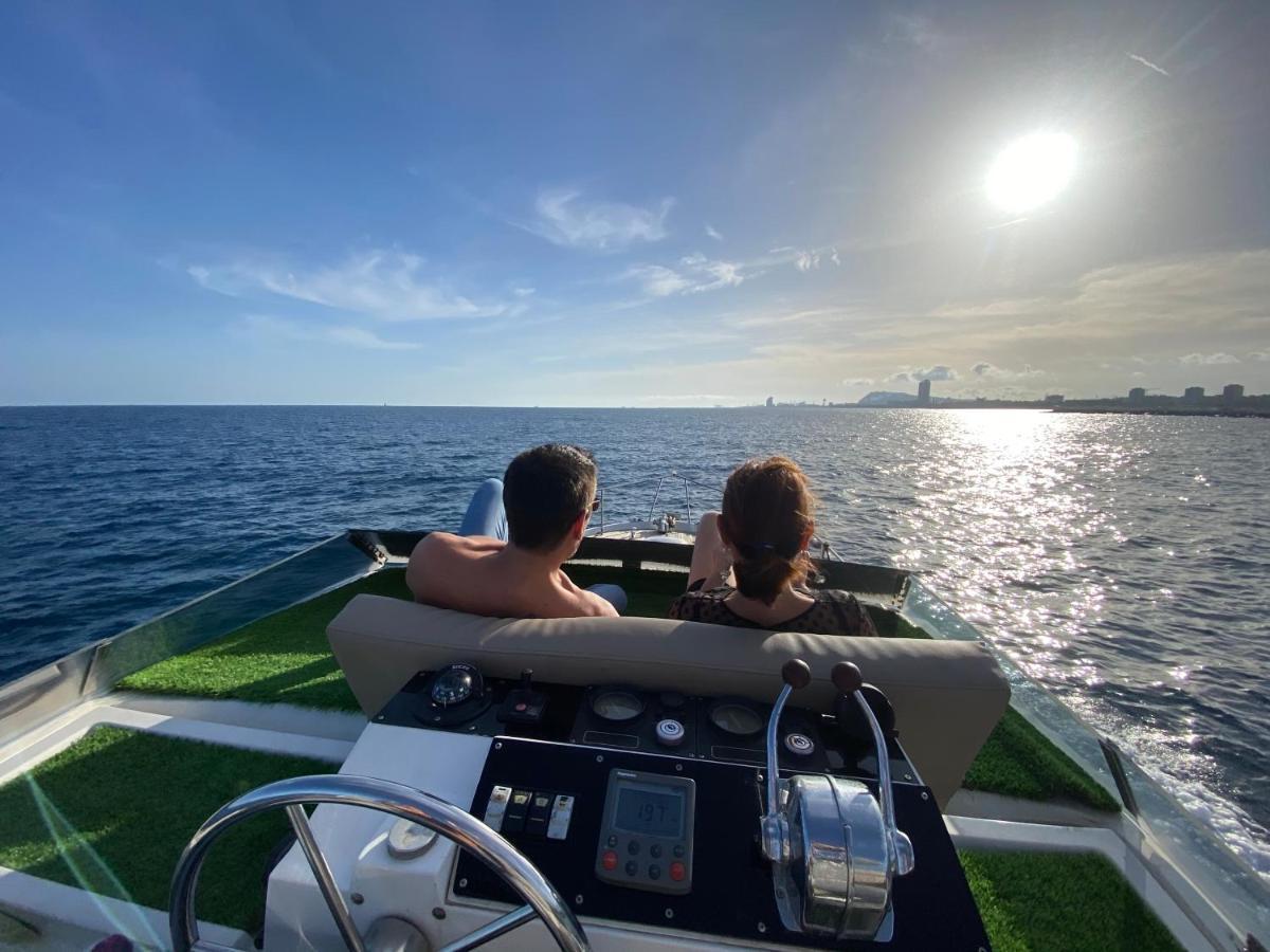 Barco Muy Romantico Con Parking! サン・アドリア・デ・ベソス エクステリア 写真